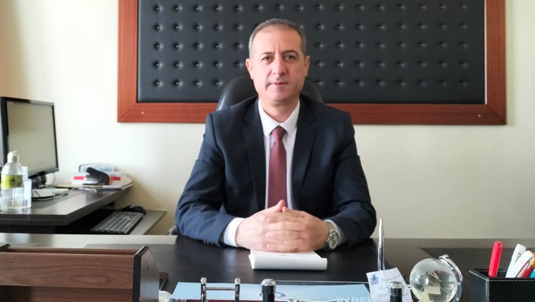 İlçe Milli Eğitim Müdürü Erdoğan Maden'in 2021-2022 Eğitim Öğretim Yılı Yarıyıl Tatili Mesajı